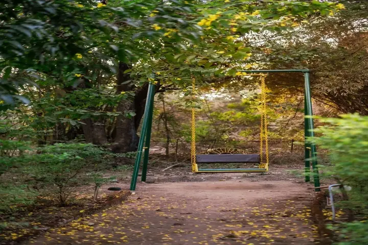 Турья: Treebo Premium Mowgli's Den, Pench