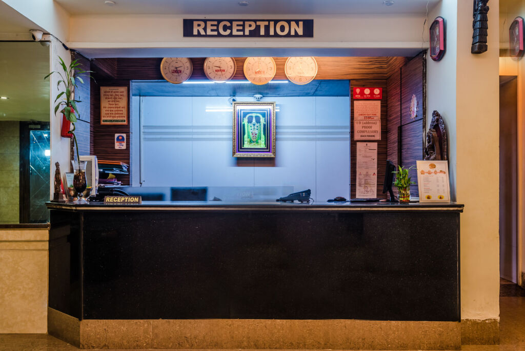Панвель: Hotel Panchratna Panvel