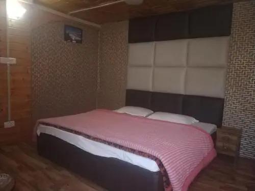 Пахалгам: Ice Berg Resort