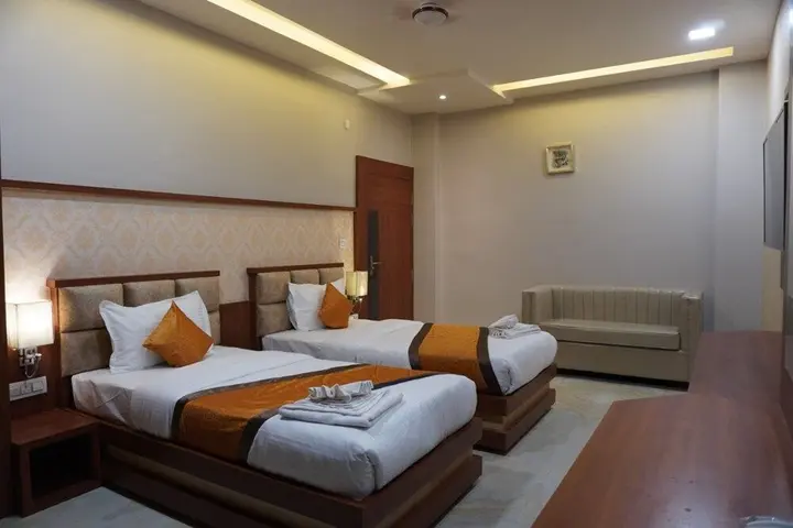 Bilaspur: Hotel Surya