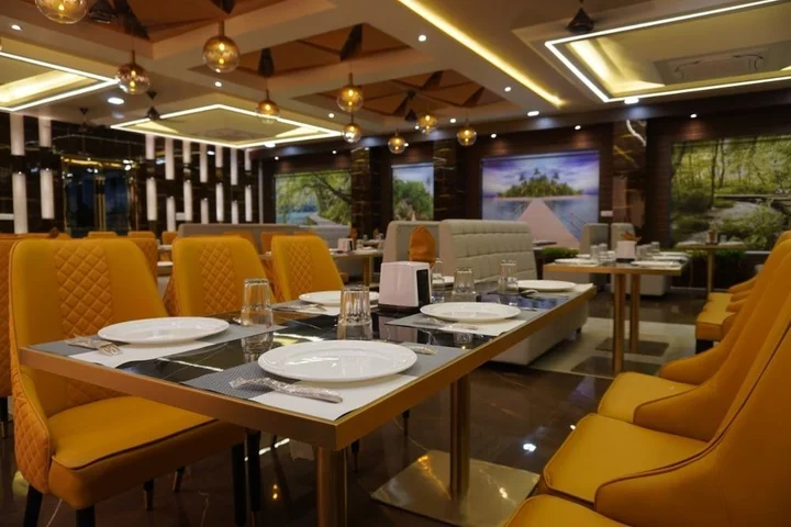 Bilaspur: Hotel Surya