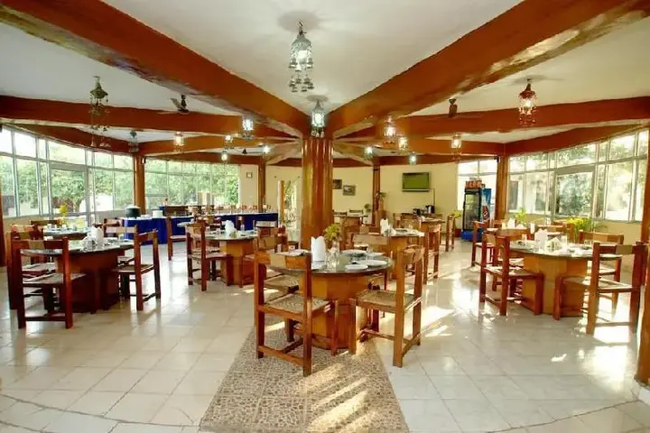 Наинитал: Kanwhizz Hum Tum Resort