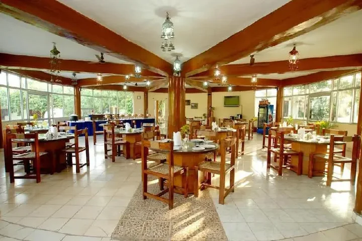 Наинитал: Kanwhizz Hum Tum Resort
