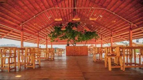 Хоспет: Leo wodden Resort