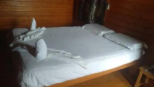 Хоспет: Leo wodden Resort