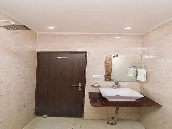 Лакхнау: FabHotel Prime Buddha Residency
