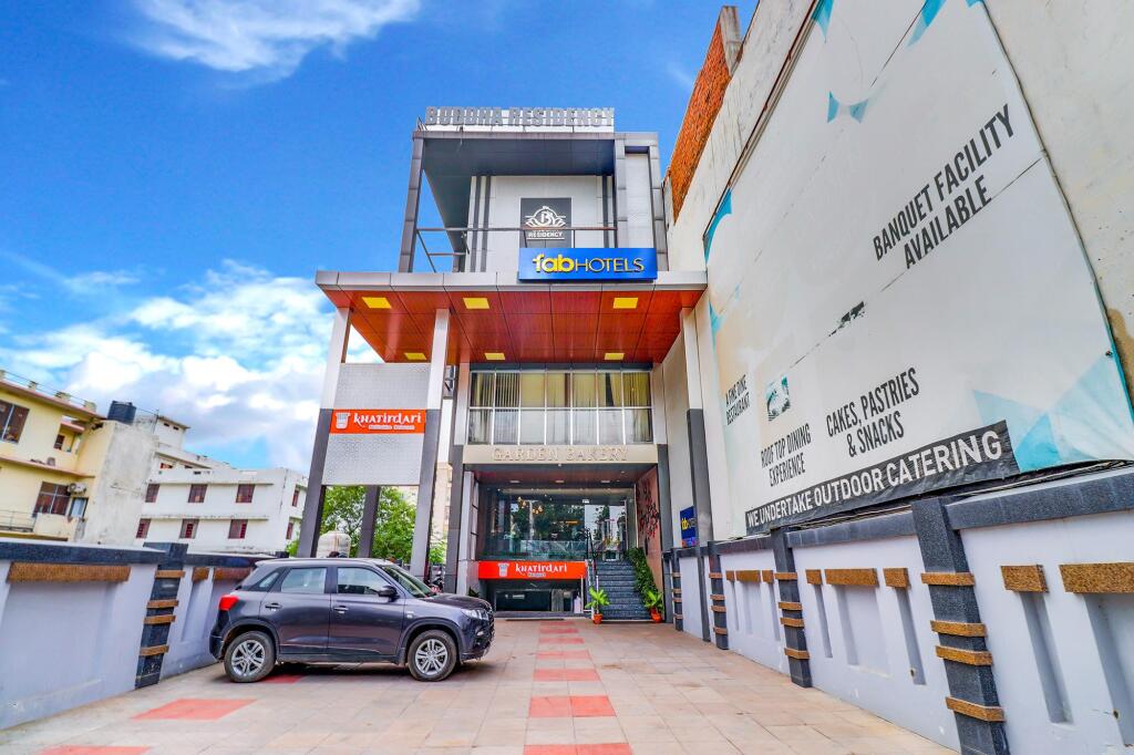 Лакхнау: FabHotel Prime Buddha Residency