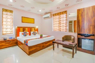 Лакхнау: FabHotel Prime Buddha Residency