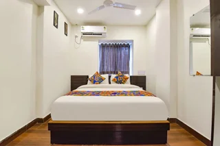Вадодара: Hotel Sri Krishna