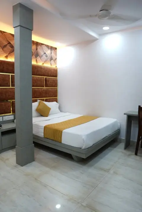 Мумбаи: Hotel Pearl View