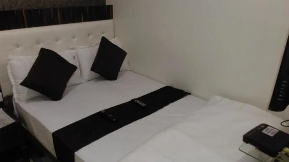 Мумбаи: Hotel Pearl View