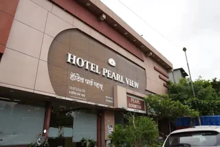 Мумбаи: Hotel Pearl View