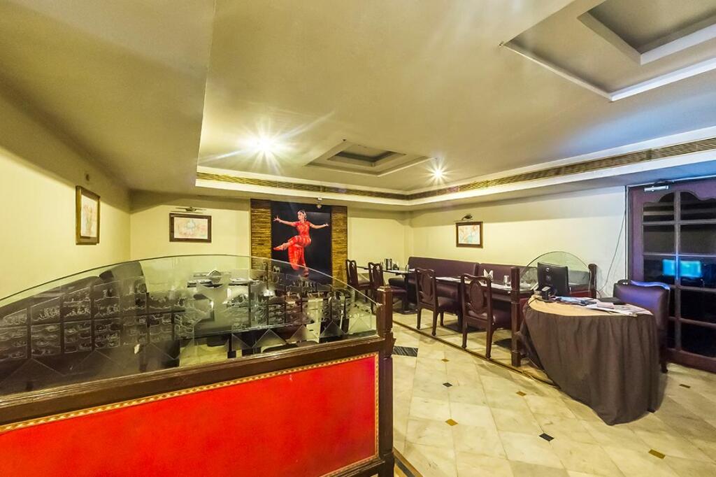 Неллор: Hotel Pavani Residency