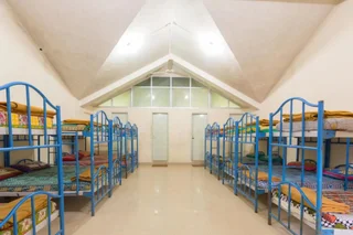 Какабе: KSTDC Hotel Mayura Tala Kaveri