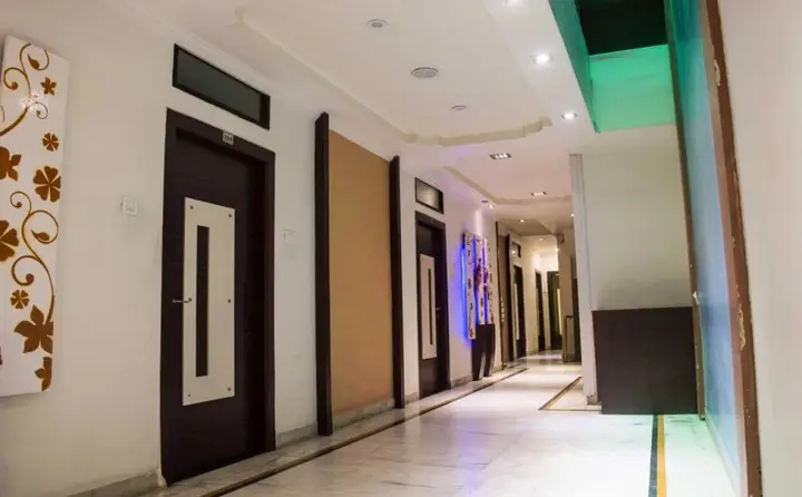 Бхопал: Hotel Ronak Plaza