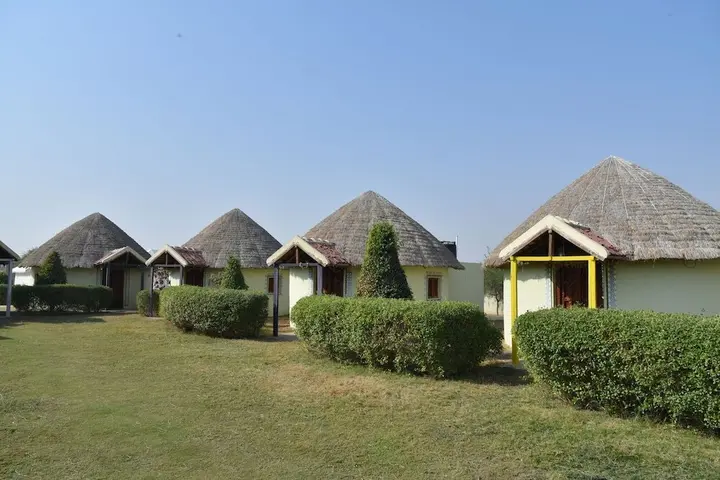 Хариджан Ваш: Rann Village Resort