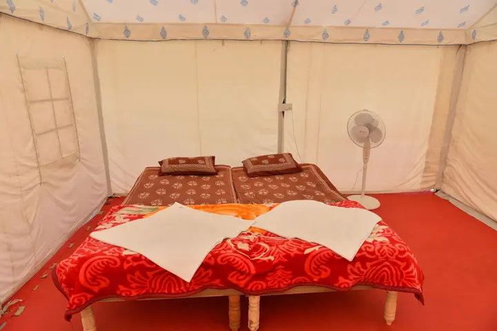 Хариджан Ваш: Rann Village Resort