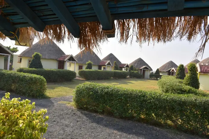 Хариджан Ваш: Rann Village Resort
