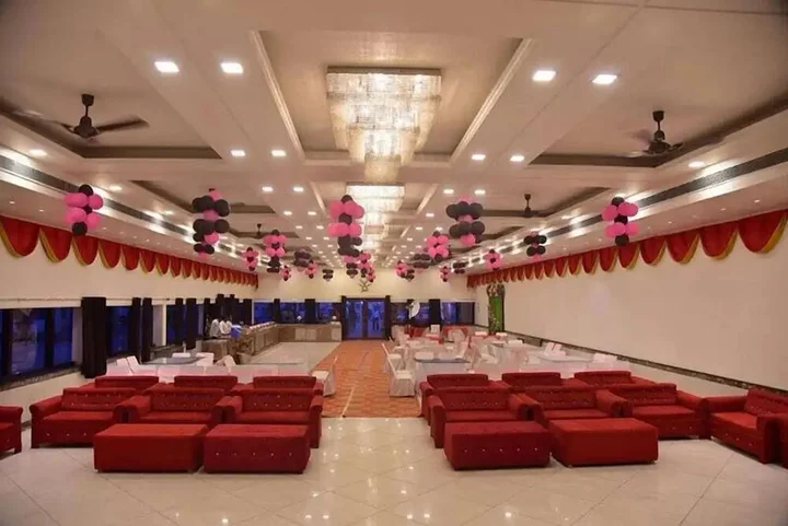 Файзабад: Kohinoor Palace