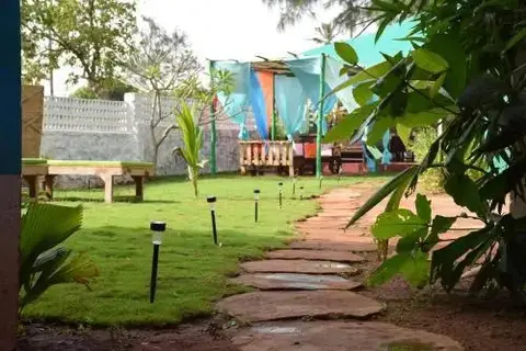 Арамбол: Happy Feet Guest House