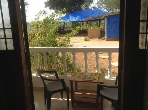 Арамбол: Happy Feet Guest House