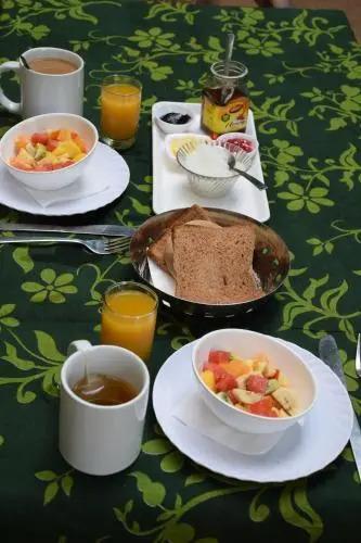 Арамбол: Happy Feet Guest House