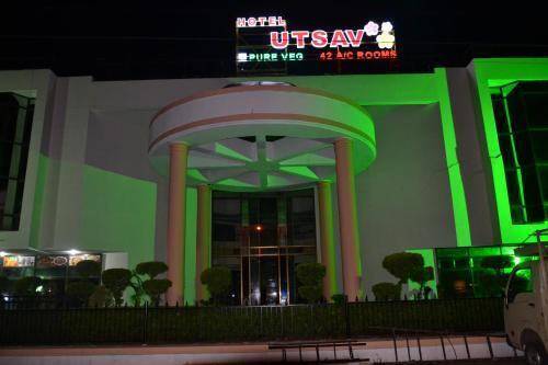 Нандур Шинготе: Hotel Utsav