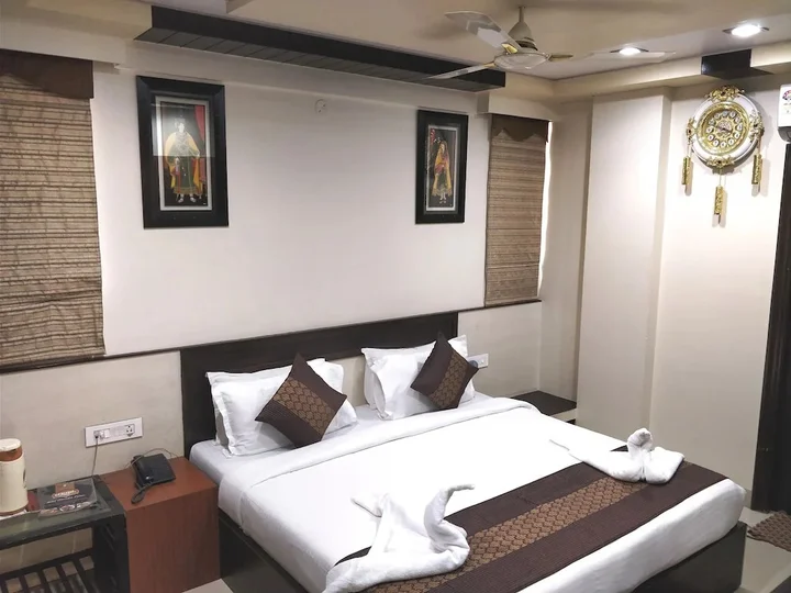 Джайпур: Hotel Jinendra Palace