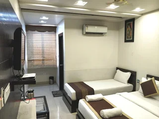 Джайпур: Hotel Jinendra Palace