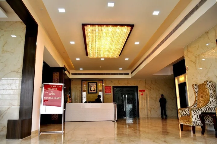 Вриндаван: The Royal Bharti Hotel