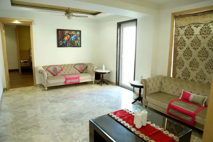 Вриндаван: The Royal Bharti Hotel