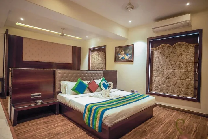Вриндаван: The Royal Bharti Hotel