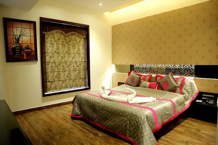 Вриндаван: The Royal Bharti Hotel