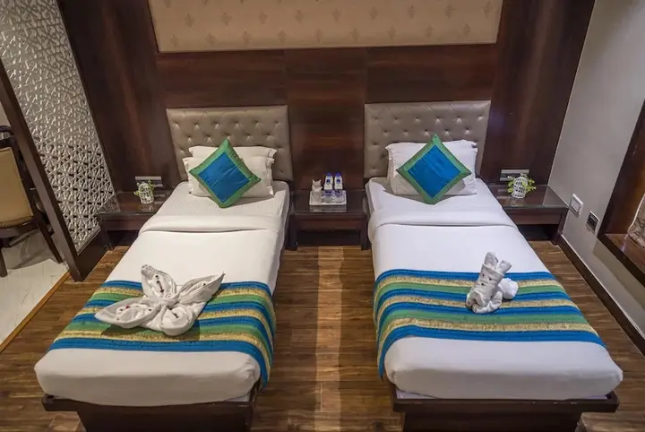 Вриндаван: The Royal Bharti Hotel