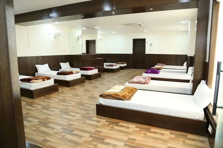 Вриндаван: The Royal Bharti Hotel