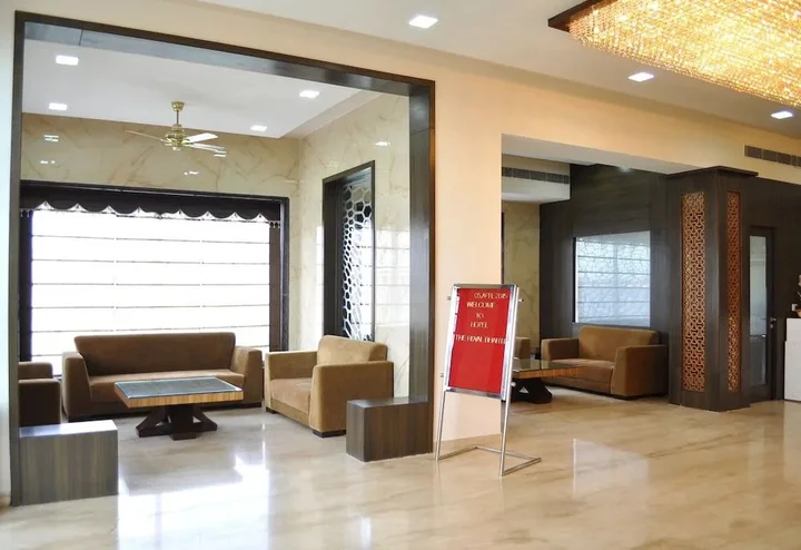 Вриндаван: The Royal Bharti Hotel