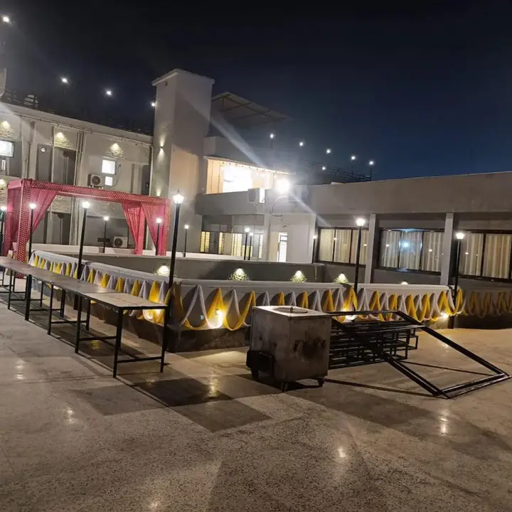 Сатна: hotel mahamaya