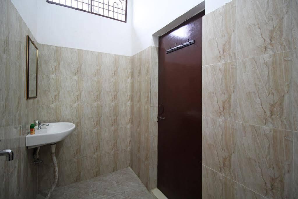 Барейлли: OYO Homes Rohilkhand Dental College