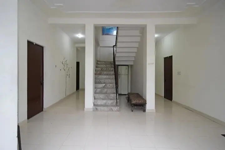 Барейлли: OYO Homes Rohilkhand Dental College