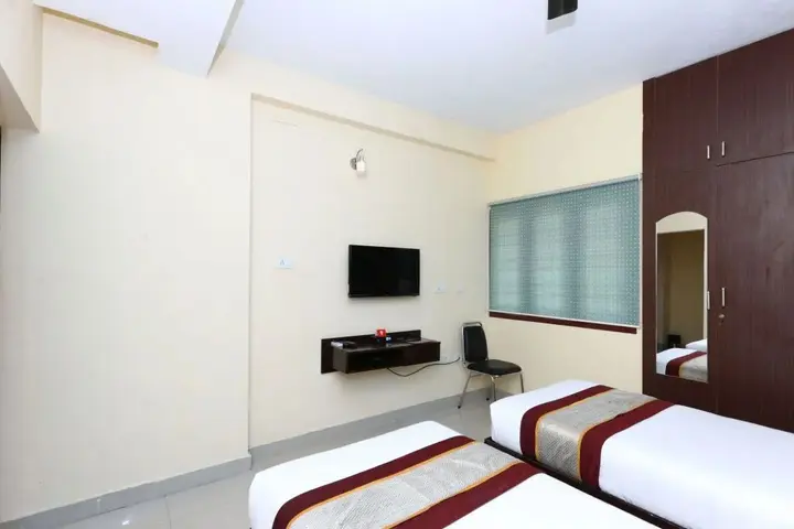 Ченнаи: Neighbour Inn Kolathur