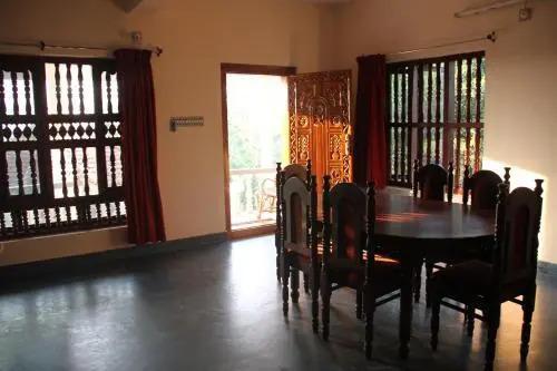 Нилесварам: Kayambu Garden Stay