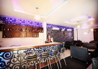 Алвар: Hotel Galaxy