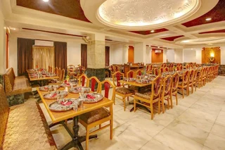Вадодара: Hotel Yuvraj