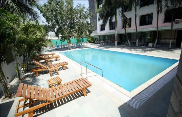 Сурат: Hotel Executive