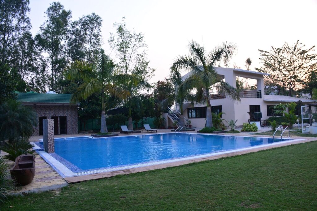 Наинитал: Clarissa Resort
