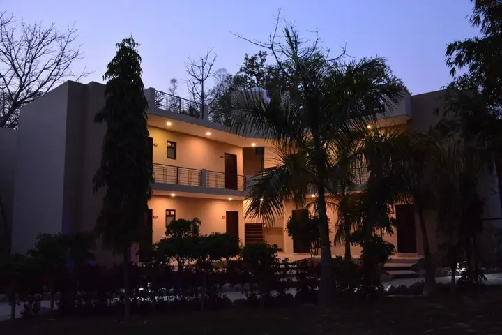 Наинитал: Clarissa Resort