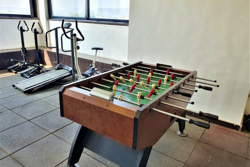 Раджгурунагар: Click Hotel Sagar Plaza Chakan, Pune