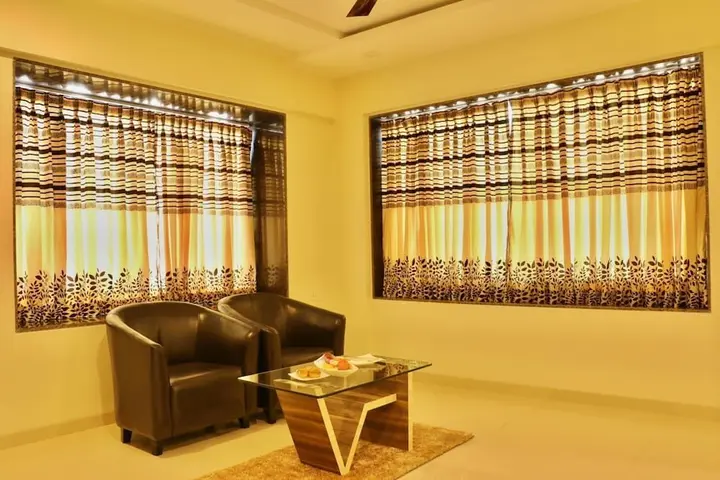 Раджгурунагар: Click Hotel Sagar Plaza Chakan, Pune