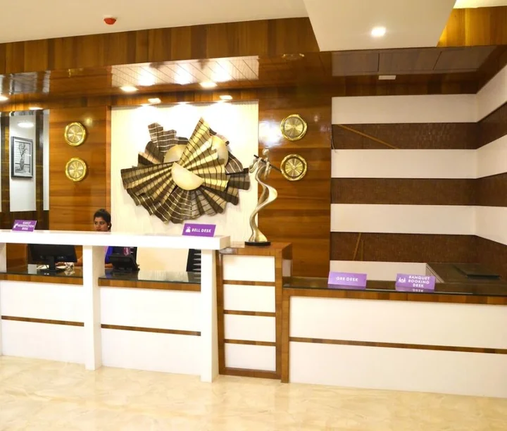 Раджгурунагар: Click Hotel Sagar Plaza Chakan, Pune