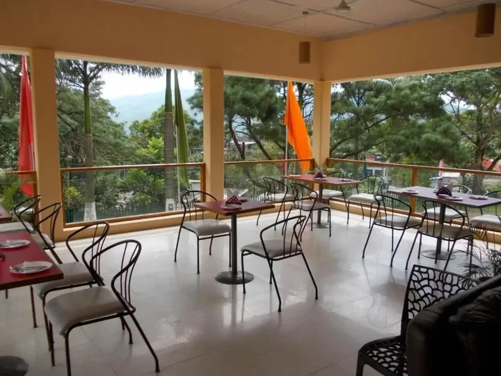 Хафлонг: Landmark Hotels,Haflong